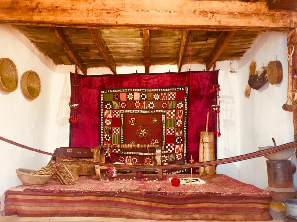 Tilek Guest House Sary-Mogul Exterior photo