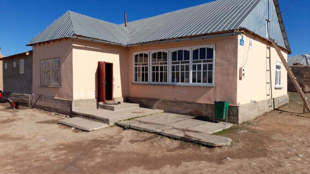 Tilek Guest House Sary-Mogul Exterior photo